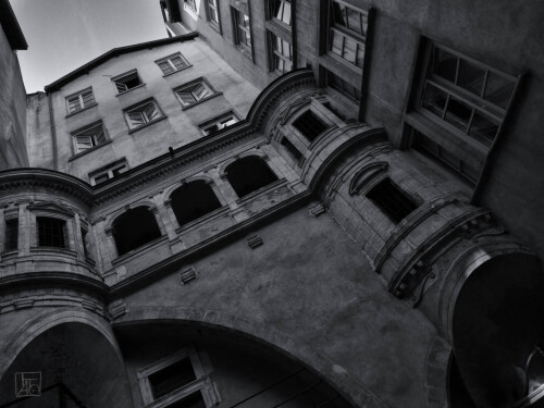 2k-lyon-cour-des-loges.jpg